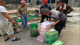 凤祥铭居开展2017年&ldquo;夏送清凉&rdquo;活动