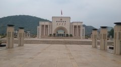 肖厚忠董事长赴西安、银川、乌海等地考察项目 并听取分支机构的工作汇报